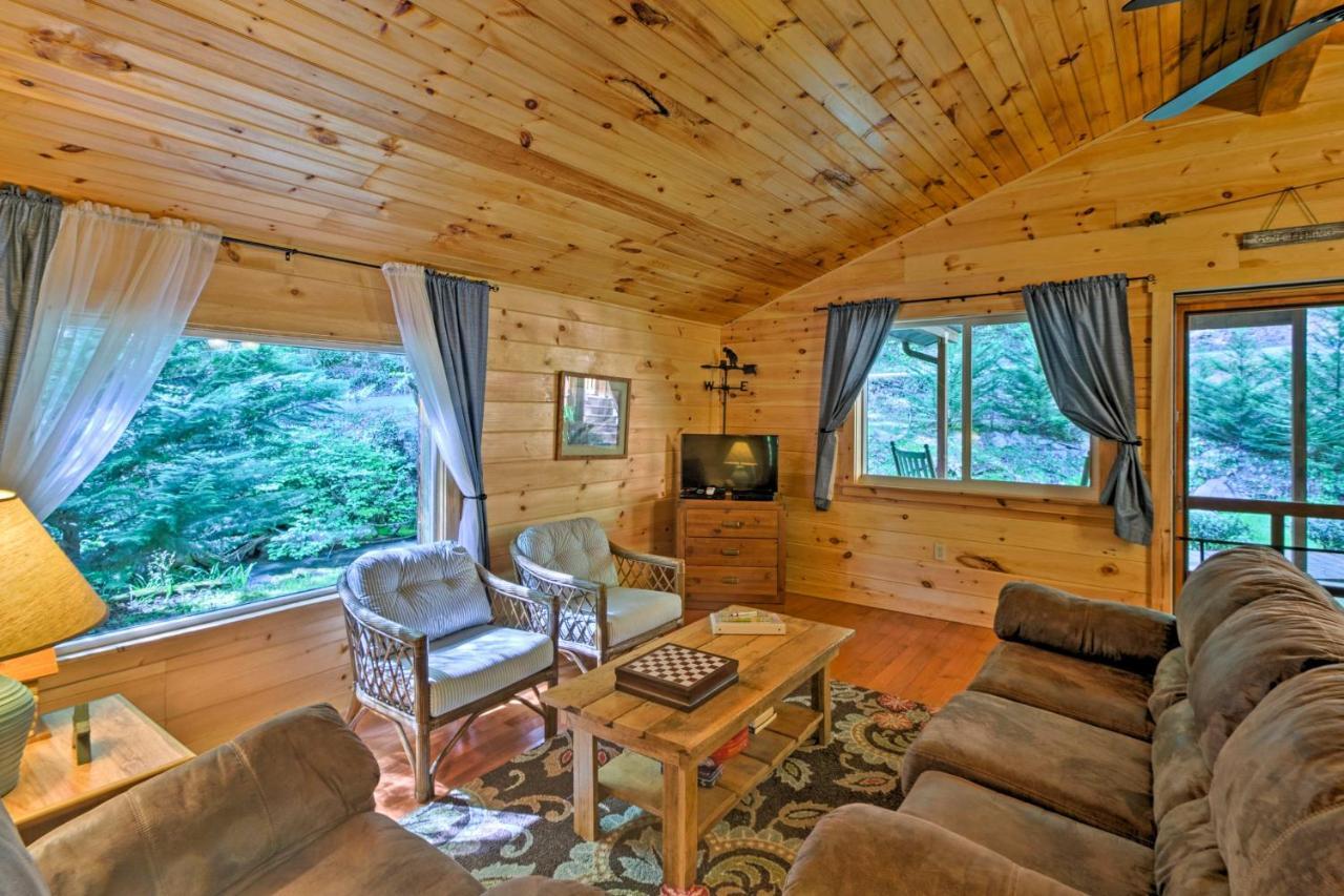 Bryson City Cabin With Fire Pit On Coopers Creek! Экстерьер фото