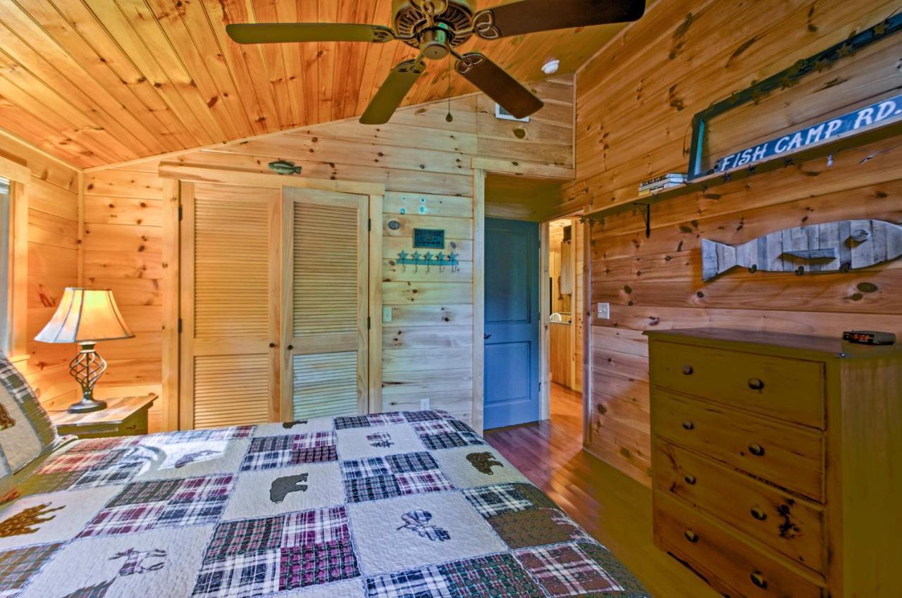 Bryson City Cabin With Fire Pit On Coopers Creek! Экстерьер фото
