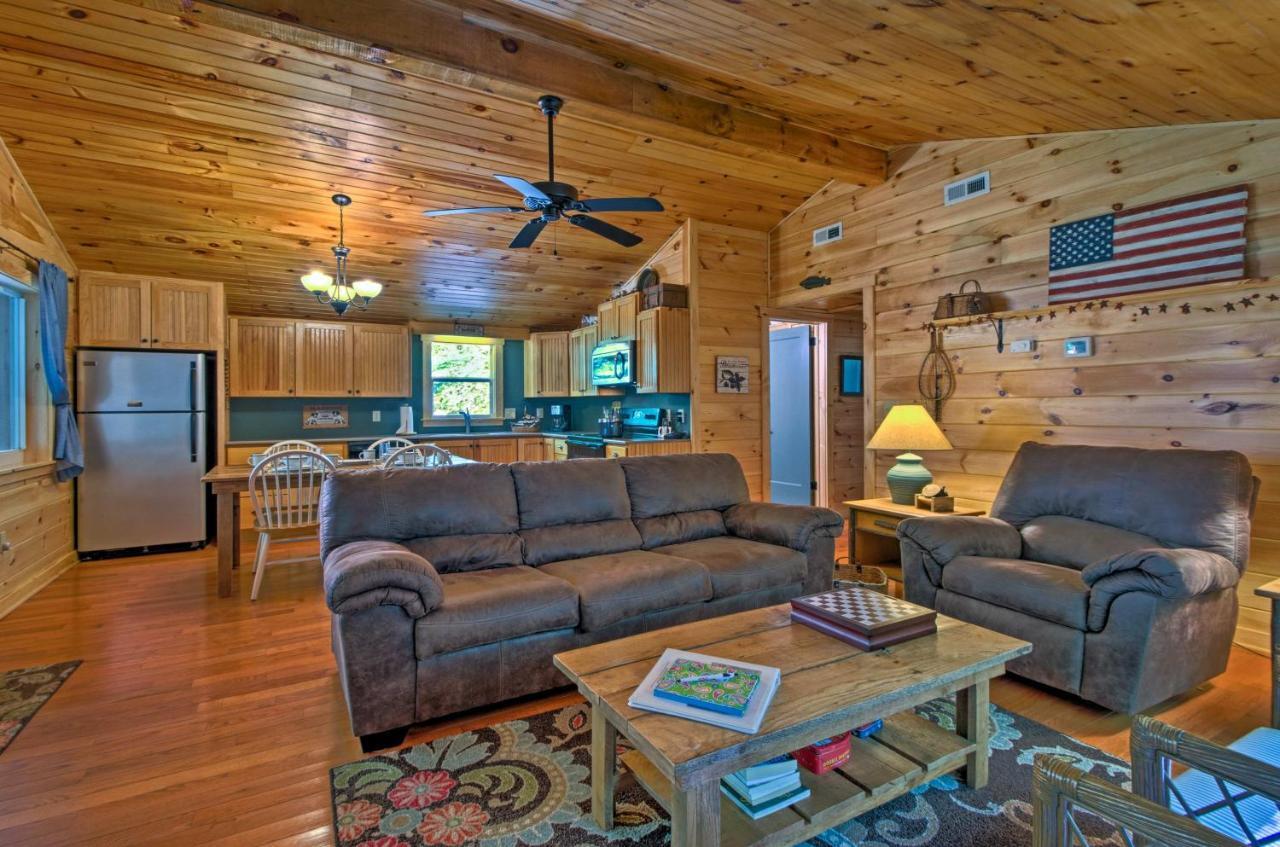 Bryson City Cabin With Fire Pit On Coopers Creek! Экстерьер фото